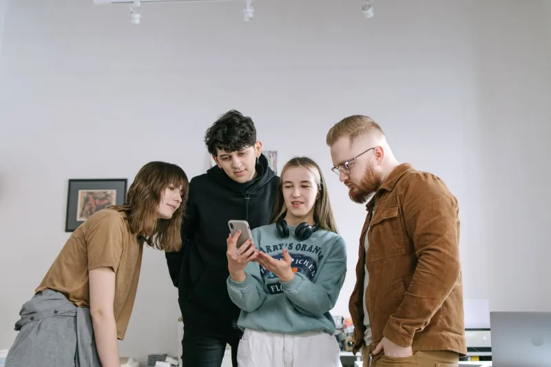 Your Friend Group Is Fine — But Your Feeds Are Living in Completely Different Worlds
